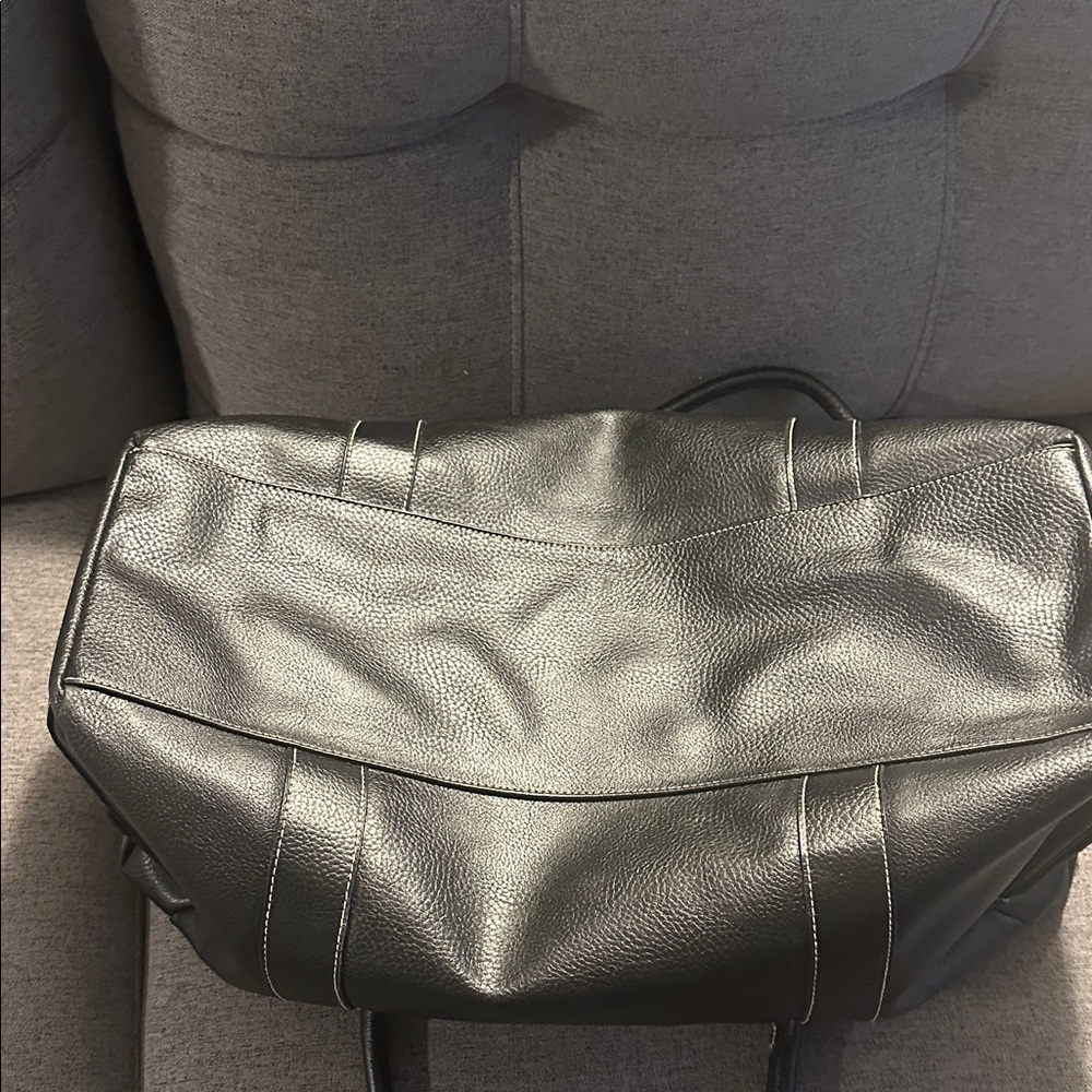 Bueno Black Travel Bag - Picture 9 of 9